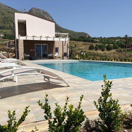 Villa Miro, Stupenda Villa Con Piscina Privata كاستيلاّماري ديل غو المظهر الخارجي الصورة