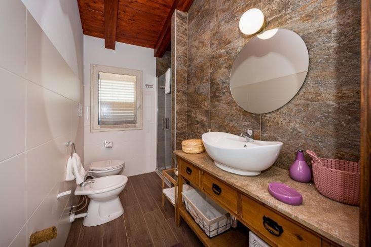 Villa Miro, Stupenda Villa Con Piscina Privata كاستيلاّماري ديل غو المظهر الخارجي الصورة