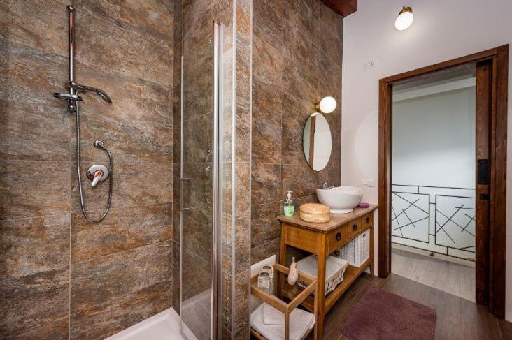 Villa Miro, Stupenda Villa Con Piscina Privata كاستيلاّماري ديل غو المظهر الخارجي الصورة